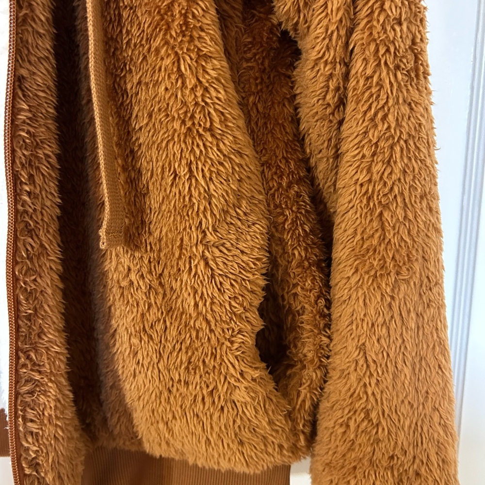 Teddy Jacket - Picture 2 of 3
